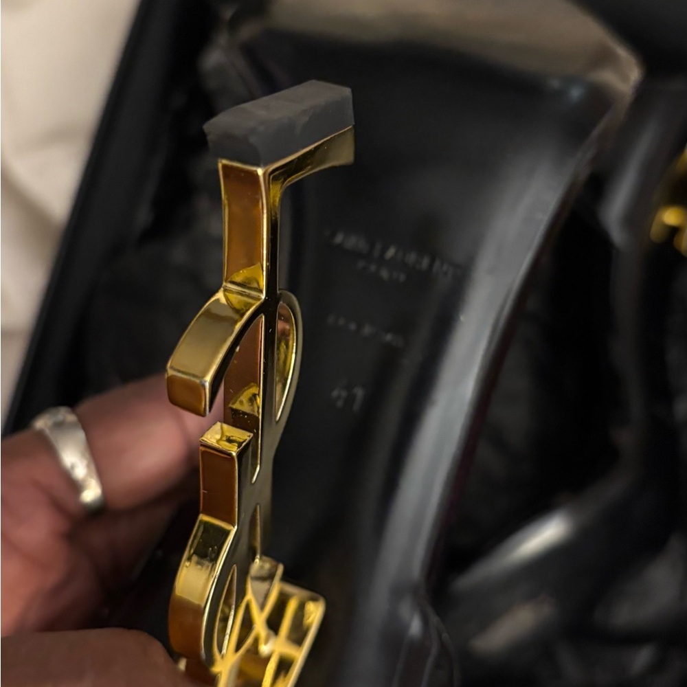 Yves Saint Laurent Black Box with White Label Stickers - Picture 10 of 13
